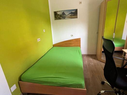 WG-Zimmer zur Miete 335 € 15 m² 1 Geschosse frei ab 01.06.2026 Kaulangerstraße 16 Kronach 96317