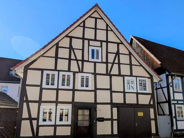 Einfamilienhaus zum Kauf 199.000 € 4 Zimmer 160 m² 196 m² Grundstück Mengeringhausen Bad Arolsen 34454