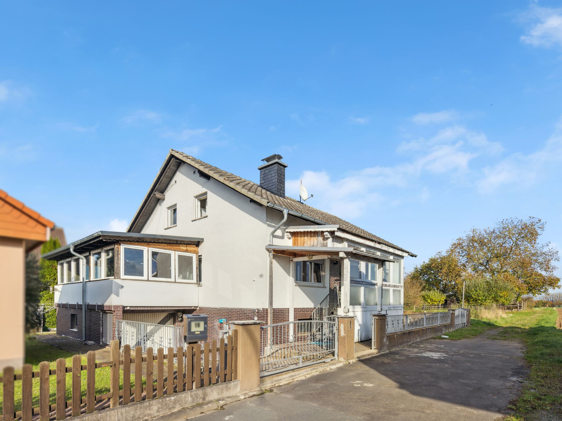 Mehrfamilienhaus zum Kauf 399.000 € 6 Zimmer 98 m²<br/>Wohnfläche 579 m²<br/>Grundstück Wölfersheim Wölfersheim 61200