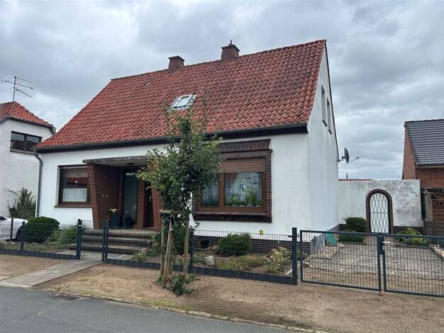 Einfamilienhaus zum Kauf 174.000 € 4 Zimmer 118 m² 919 m² Grundstück frei ab 01.01.2027 Uchte Uchte 31600