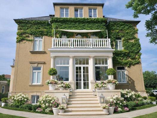 Bürofläche zur Miete 1.746 € 4 Zimmer Radebeul 01445