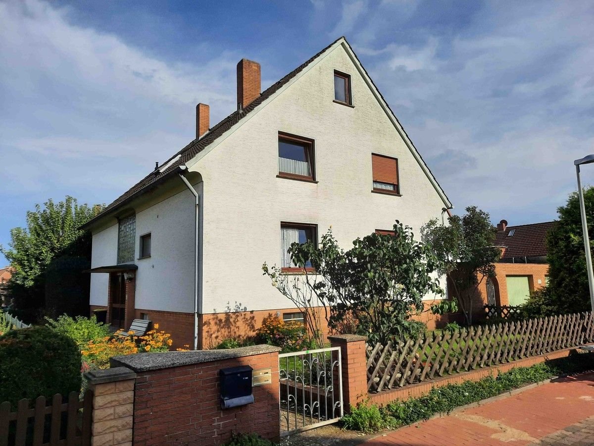 Mehrfamilienhaus zum Kauf 490.000 € 7 Zimmer 170 m²<br/>Wohnfläche 565 m²<br/>Grundstück Sahlkamp Hannover / Sahlkamp 30179