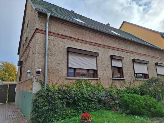 Doppelhaushälfte zum Kauf 125.000 € 5 Zimmer 170 m² 423 m² Grundstück frei ab sofort Waldersee Dessau-Roßlau 06844