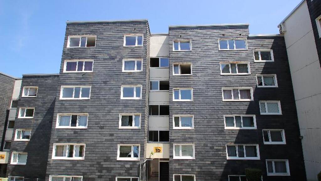 Wohnung zum Kauf 170.000 € 4 Zimmer 95 m² EG Bernberg Gummersbach 51647