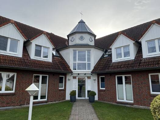 Wohnung zur Miete 670 € 4 Zimmer 98 m² Geschoss EG/1 frei ab sofort Amtmann-Wyneken-Straße 3 Bad Bederkesa Geestland 27624