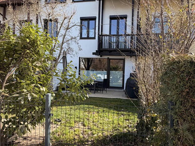 Reihenmittelhaus zur Miete 3.690 € 7 Zimmer 129,6 m² 130 m² Grundstück Bogenhausen München 81929