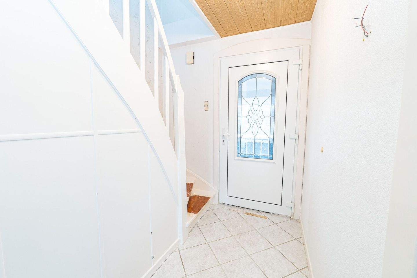 Immobilie in Drochtersen - Ruhiges Zuhause mit viel Raum, Privatsphäre und Gestaltungspotenzial - Bild 1