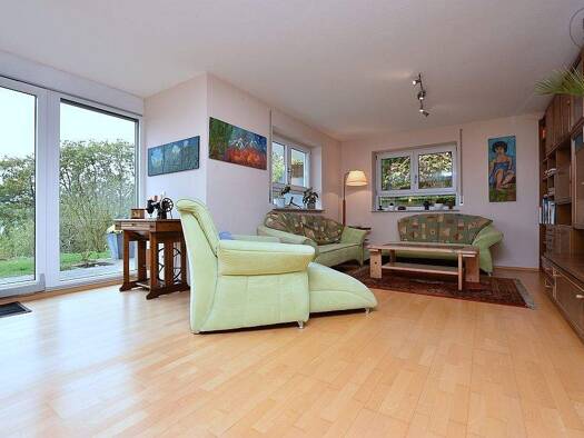 Wohnung zur Miete 1.590 € 2,5 Zimmer 74 m² EG frei ab sofort Hochdorf 73269