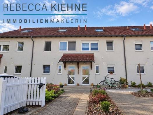 Reihenmittelhaus zur Miete 1.020 € 4,5 Zimmer 113 m² 140 m² Grundstück frei ab 01.12.2026 Am Fuchsberg 19 Gütz Landsberg 06188
