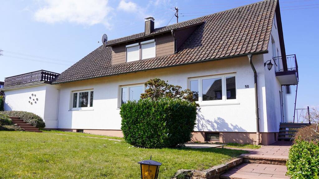 Mehrfamilienhaus zum Kauf 445.000 € 7 Zimmer 212,2 m² 1.456 m² Grundstück Eichbergstraße 50 Grunbach Engelsbrand 75331