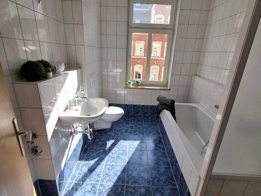 Wohnung zum Kauf 63.000 € 2 Zimmer 62 m² Geschoss 1/4 Bernsdorf Chemnitz 09126