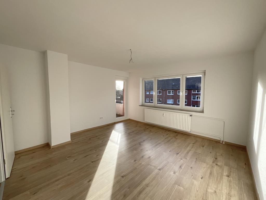 Wohnung zur Miete 404 € 3 Zimmer 64,8 m²<br/>Wohnfläche 2.<br/>Geschoss Wiesenstraße 49 Sandhorst Aurich 26603