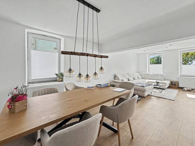 Doppelhaushälfte zum Kauf 199.000 € 6 Zimmer 178 m² 1.054 m² Grundstück Schwalenberg Schieder-Schwalenberg 32816