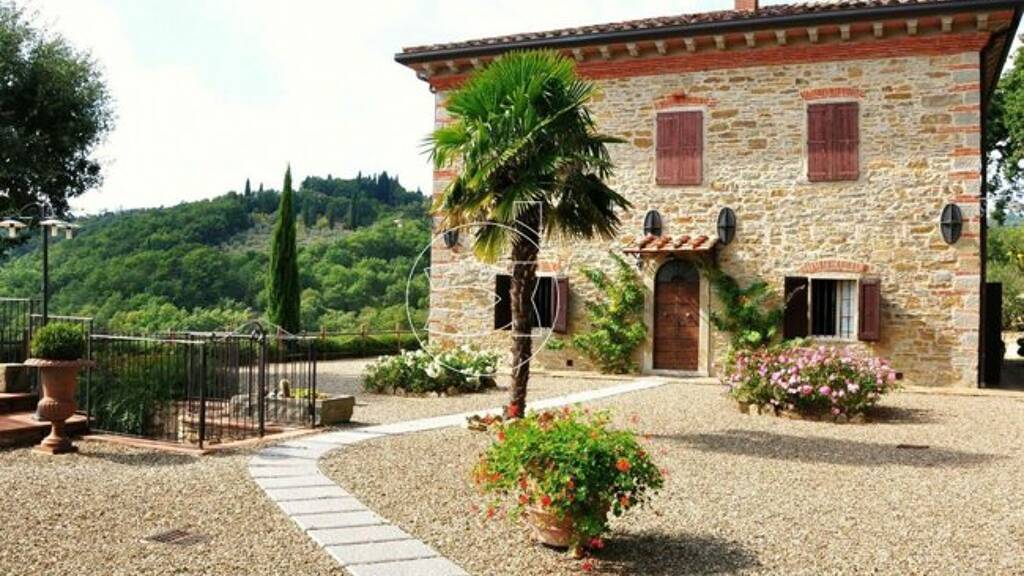 Einfamilienhaus zum Kauf 1.100.000 € 15 Zimmer 480 m² 40.000 m² Grundstück Subbiano