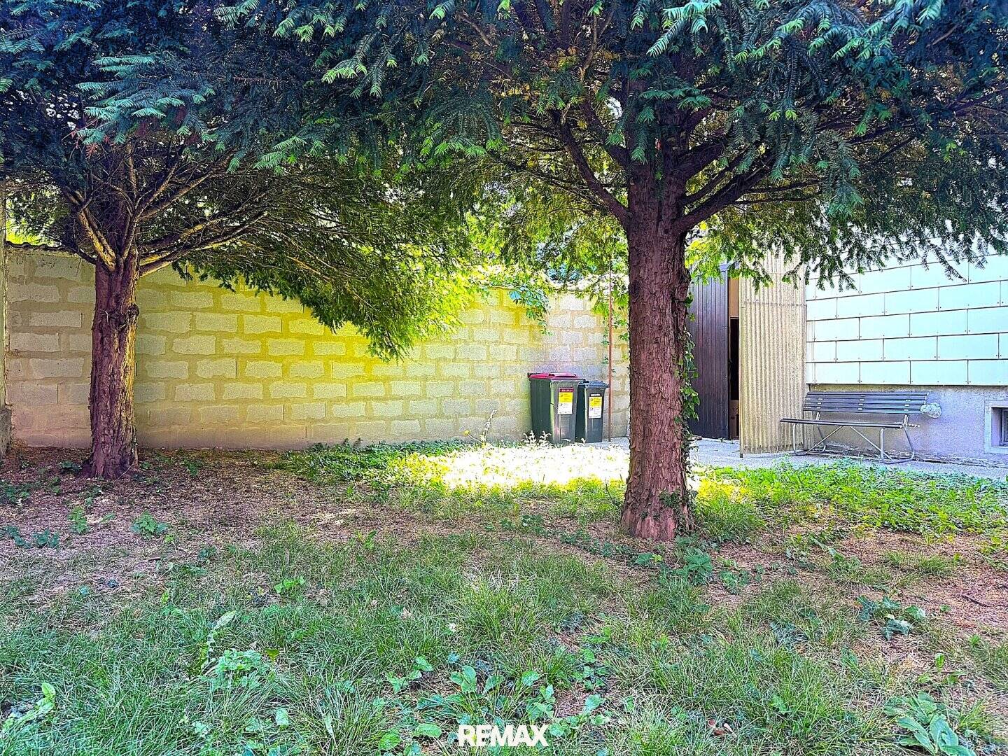Einfamilienhaus zum Kauf – další