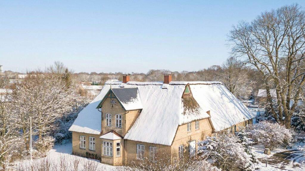 Haus zum Kauf 690.000 € 8 Zimmer 340 m² 4.701 m² Grundstück Schafstedt 25725