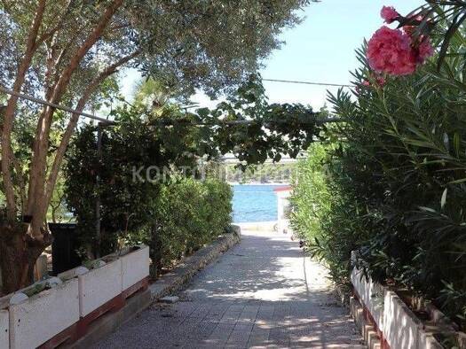 Haus zum Kauf 1.200.000 € 15 Zimmer 450 m² Barbat na Rabu, Rab Rab