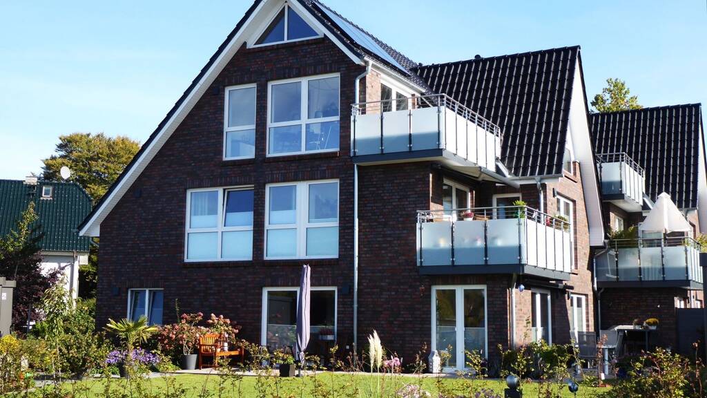 Wohnung zur Miete 900 € 1 Zimmer 61 m² Geschoss 2/3 frei ab 01.07.2026 Rellingen 25462