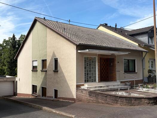 Einfamilienhaus zum Kauf 279.000 € 5 Zimmer 170 m² 628 m² Grundstück frei ab sofort Ariendorf Bad Hönningen 53557
