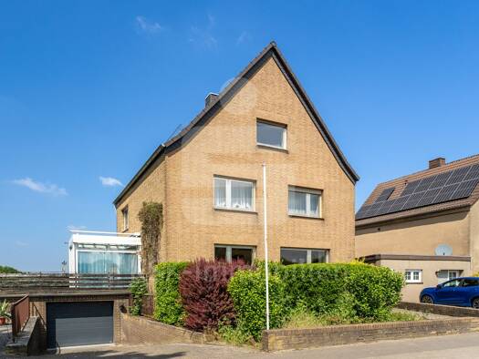 Einfamilienhaus zum Kauf 349.000 € 7 Zimmer 173,4 m² 1.224 m² Grundstück Bergheim 50129