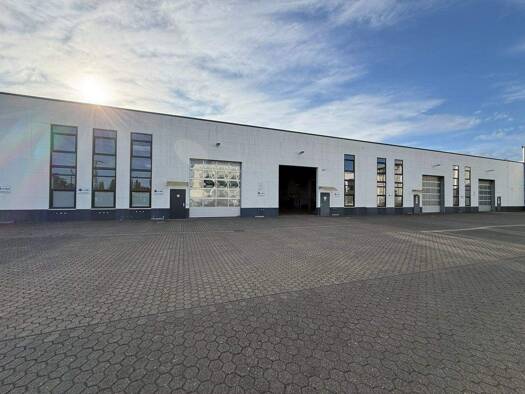 Produktionshalle zur Miete 10.642 € 1.710 m² Lagerfläche teilbar ab 764 m² Oberlar Troisdorf 53842