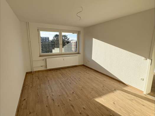 Wohnung zur Miete 539 € 3 Zimmer 75,8 m² 3. Geschoss Wilhelm-Leuschner-Straße 2 Borssum/Hilmarsum Emden 26725
