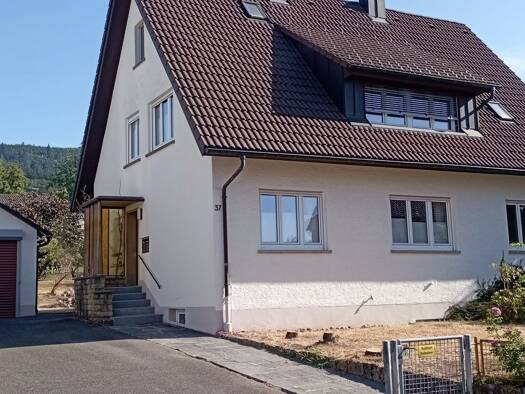 Einfamilienhaus zur Miete 1.510 € 6 Zimmer 151 m² 832 m² Grundstück frei ab 01.10.2026 Bad Säckingen Bad Säckingen 79713