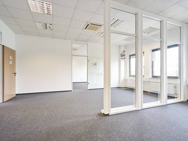 Bürofläche zur Miete 6,50 € 69,7 m² Bürofläche teilbar ab 13,4 m² Kimplerstraße 278 Fischeln Krefeld 47807