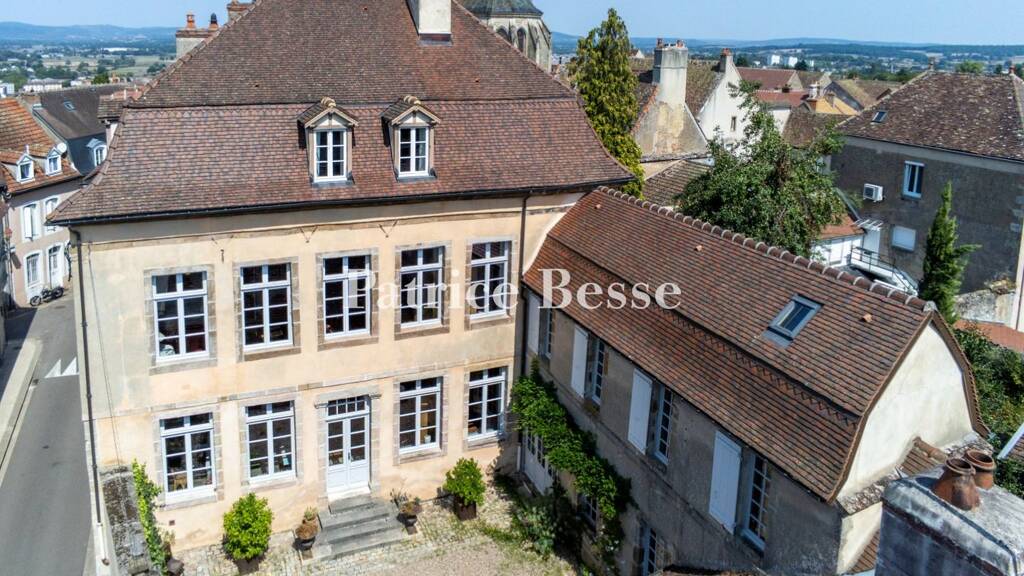 Reihenmittelhaus zum Kauf 695.000 € 16 Zimmer 375 m² Autun 71400