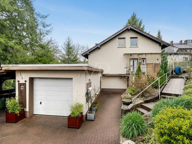 Einfamilienhaus zum Kauf 449.000 € 9,5 Zimmer 241 m² 1.184 m² Grundstück Schmitten Schmitten 61389