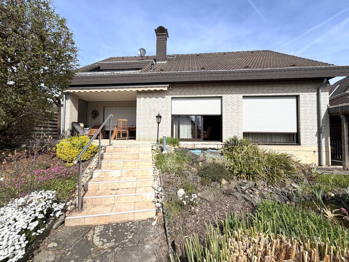 Einfamilienhaus zum Kauf - Ansicht 2