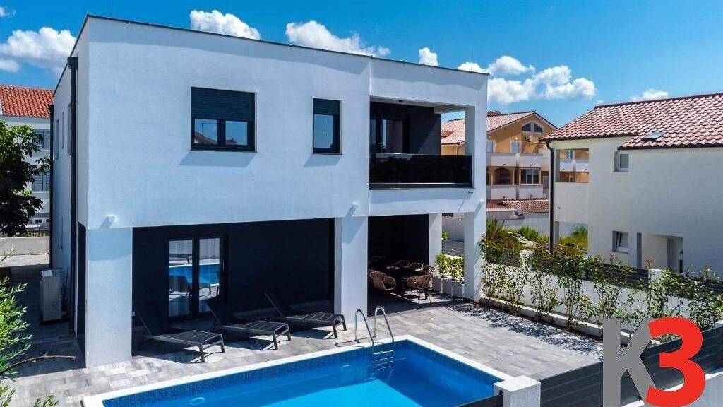 Haus zum Kauf 1.000.000 € 6 Zimmer 235 m² Vrsi 0