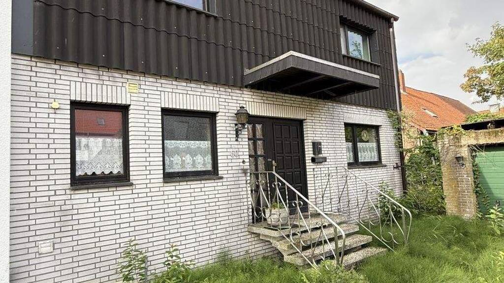 Doppelhaushälfte zum Kauf 260.000 € 4 Zimmer 152 m² 458 m² Grundstück Neustadt 31535