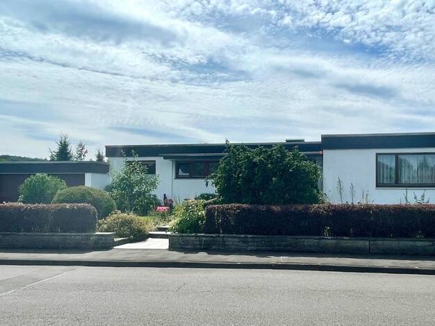 Bungalow zum Kauf 495.000 € 7 Zimmer 210 m² 1.200 m² Grundstück Valbert Meinerzhagen 58540