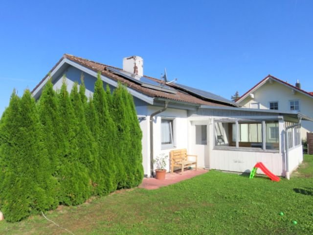 Bungalow zum Kauf 335.000 € 5 Zimmer 90 m²<br/>Wohnfläche 800 m²<br/>Grundstück Altenmarkt Osterhofen 94486