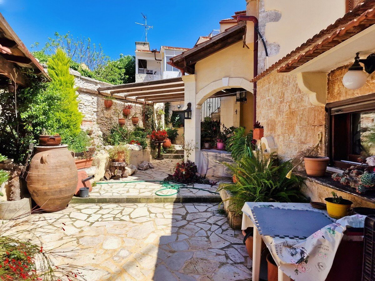 Haus zum Kauf 310.000 € 5 Zimmer 115 m²<br/>Wohnfläche 174 m²<br/>Grundstück Chania Gavalochori 73007