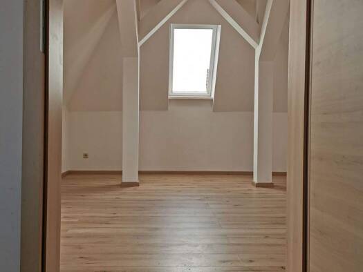 Wohnung zur Miete 510 € 3 Zimmer 75 m² 4. Geschoss frei ab 01.03.2026 18.-März-Straße 61 Gotha 99867