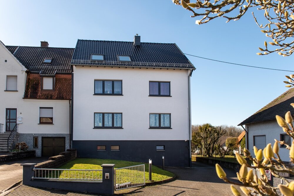 Mehrfamilienhaus zum Kauf 360.000 € 206 m²<br/>Wohnfläche 1.386 m²<br/>Grundstück Holz Heusweiler 66265