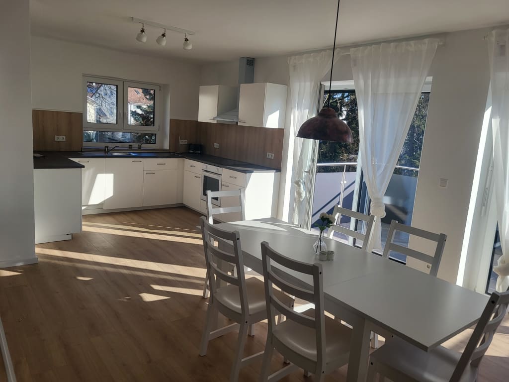 Wohnung zur Miete Wohnen auf Zeit 3.267 € 3 Zimmer 100 m²<br/>Wohnfläche 01.03.2025<br/>Verfügbarkeit Friedrichstraße Plankstadt 68723