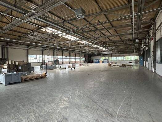 Halle/Industriefläche zur Miete provisionsfrei 3,75 € 1.500 m² Lagerfläche teilbar ab 1.500 m² Stollberger Straße 55 Pfaffenhain Jahnsdorf/Erzgeb. 09387