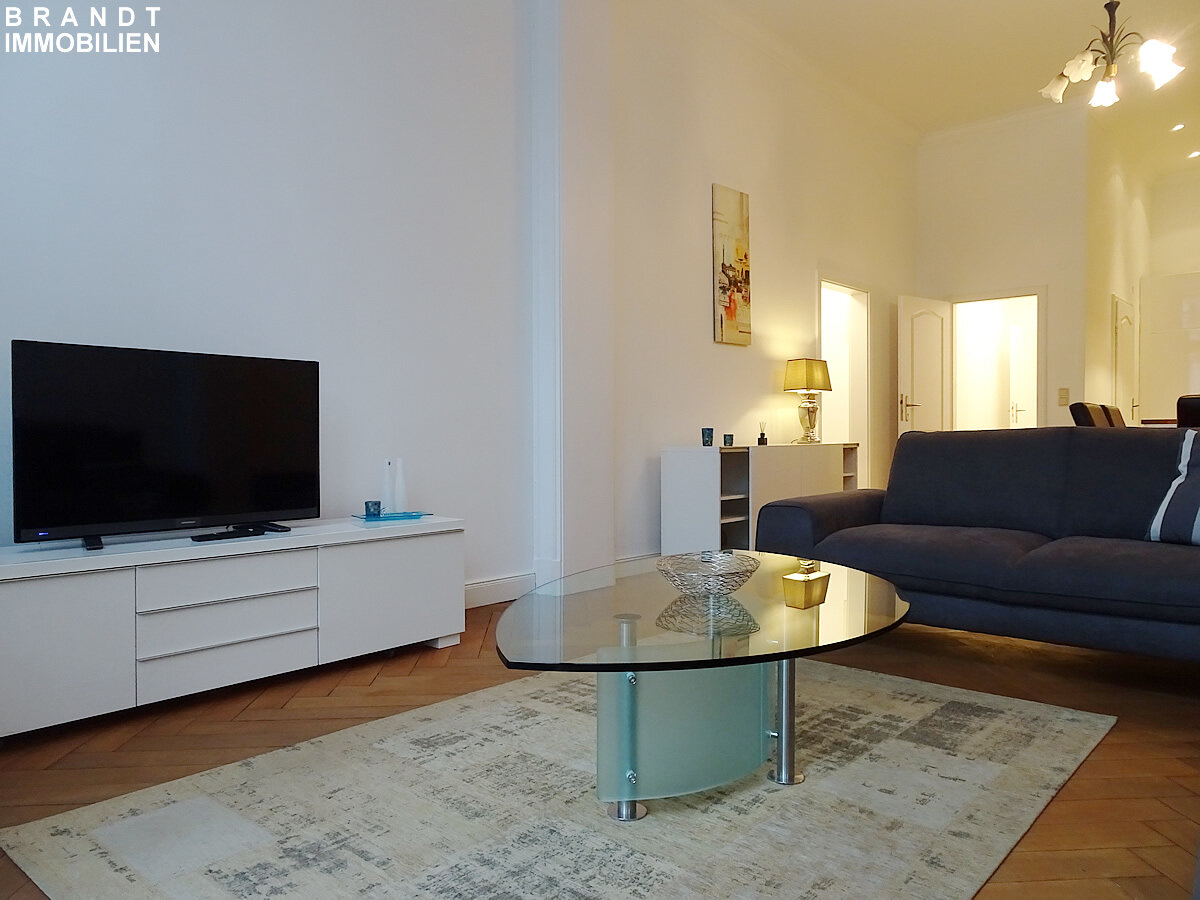 Wohnung zur Miete Wohnen auf Zeit 3.100 € 3 Zimmer 120 m²<br/>Wohnfläche 01.12.2024<br/>Verfügbarkeit Gustav-Freytag-Straße 11 Uhlenhorst Hamburg / Uhlenhorst 22085