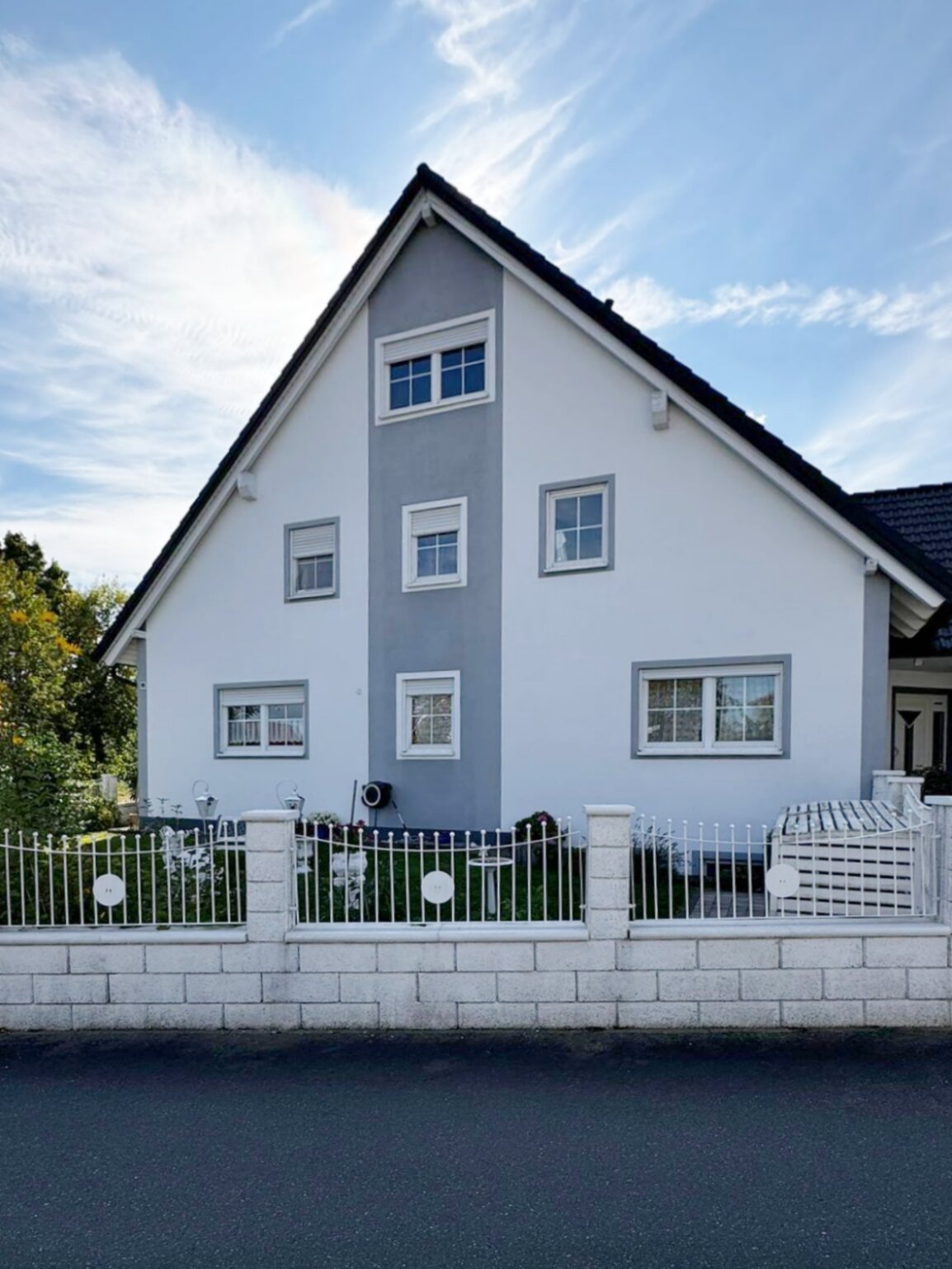 Mehrfamilienhaus zum Kauf 890.000 € 9 Zimmer 324 m²<br/>Wohnfläche 672 m²<br/>Grundstück Neuhaus Adelsdorf 91325