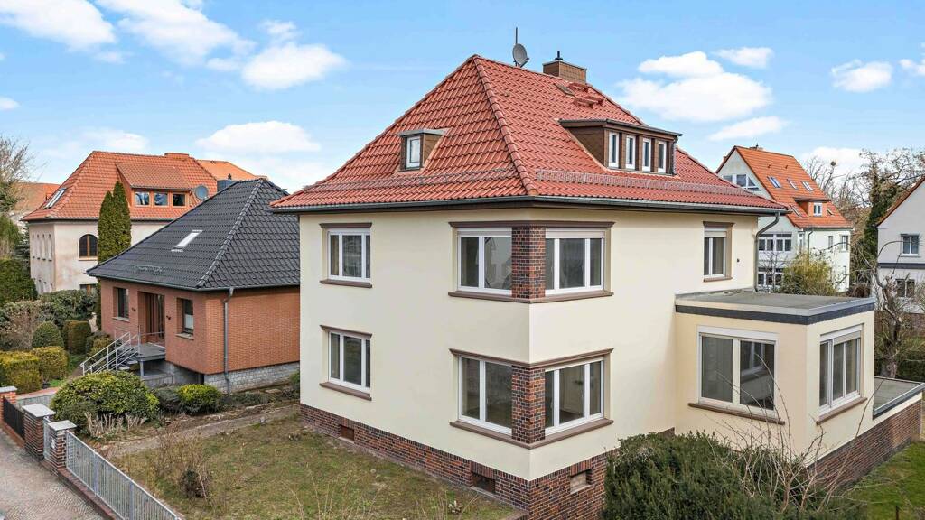 Villa zum Kauf 470.000 € 6 Zimmer 150 m² 665 m² Grundstück Stadtfeld Ost Magdeburg 39108