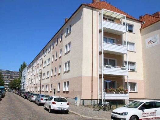 Wohnung zur Miete 369 € 2 Zimmer 52,8 m² 3. Geschoss frei ab 01.05.2026 Wielandstraße 28 Stadtfeld Ost Magdeburg 39108