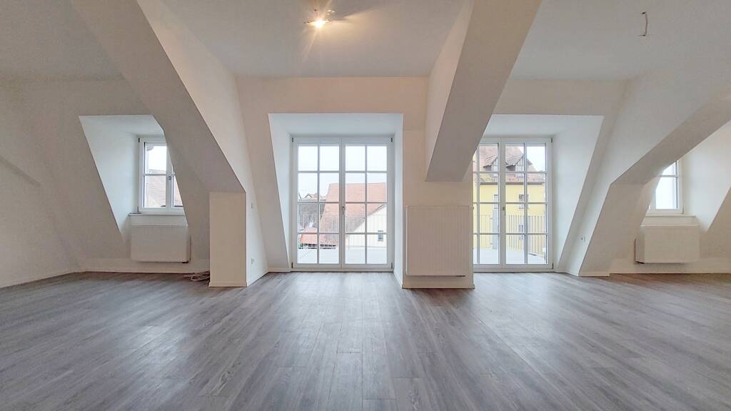 Wohnung zur Miete 1.400 € 3 Zimmer 140 m² frei ab sofort Marktstrasse 21 Kitzingen 97318