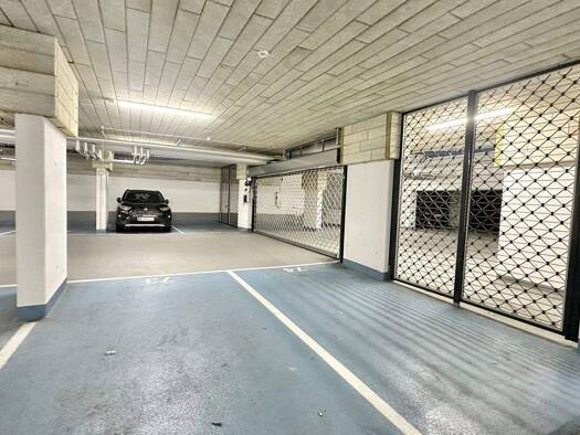 Tiefgaragenstellplatz zur Miete 82,50 € Wien 1220