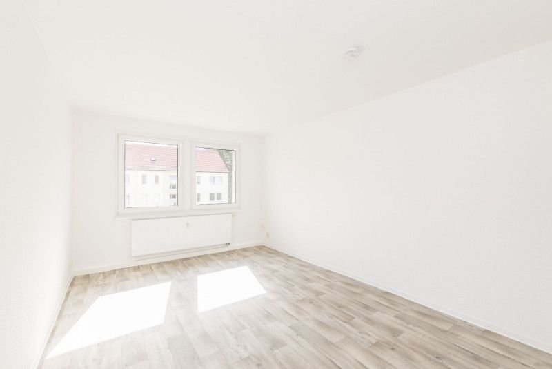 Wohnung zur Miete 325,06 € 2 Zimmer 46,6 m²<br/>Wohnfläche 3.<br/>Geschoss Wartburgstr. 31a Bernsdorf 424 Chemnitz 09126