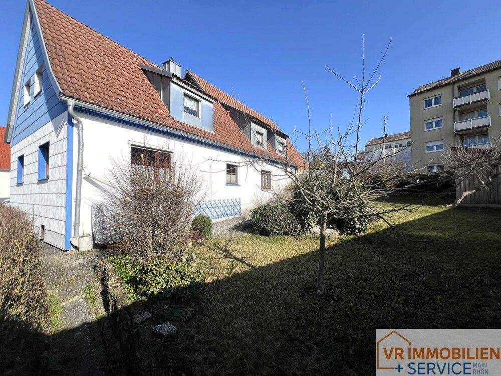 Immobilie in Bad Königshofen im Grabfeld - Kapitalanlage & Eigenheim clever kombiniert! - EFH mit ELW in zentraler Lage von 97631 Bad Königshofen - Bild 3