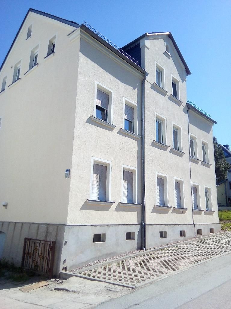 Wohnung zur Miete 656 € 4 Zimmer 82 m²<br/>Wohnfläche 1.<br/>Geschoss ab sofort<br/>Verfügbarkeit Schafgartenweg 9 Rödlitz Lichtenstein (Sachsen) 09350