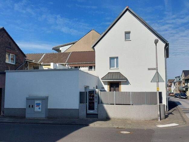 Mehrfamilienhaus zum Kauf provisionsfrei 739.000 € 7 Zimmer 205 m² 210 m² Grundstück Stürzelberg Dormagen 41541